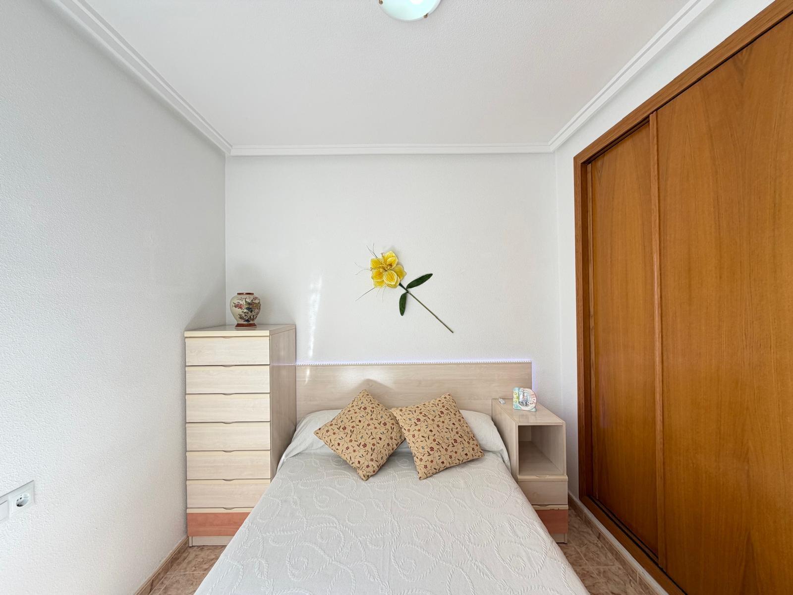 Kattohuoneisto Torrevieja, Alicante, Espanja 2 makuuhuonetta, 72 m2 No. 165889