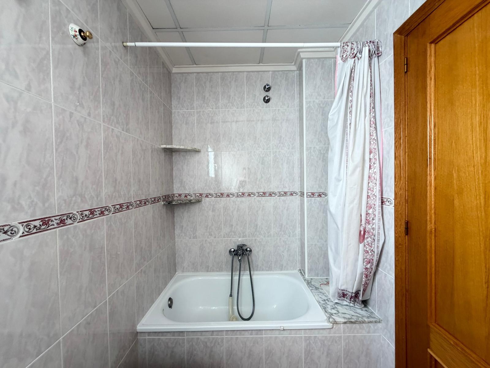 Kattohuoneisto Torrevieja, Alicante, Espanja 2 makuuhuonetta, 72 m2 No. 165889