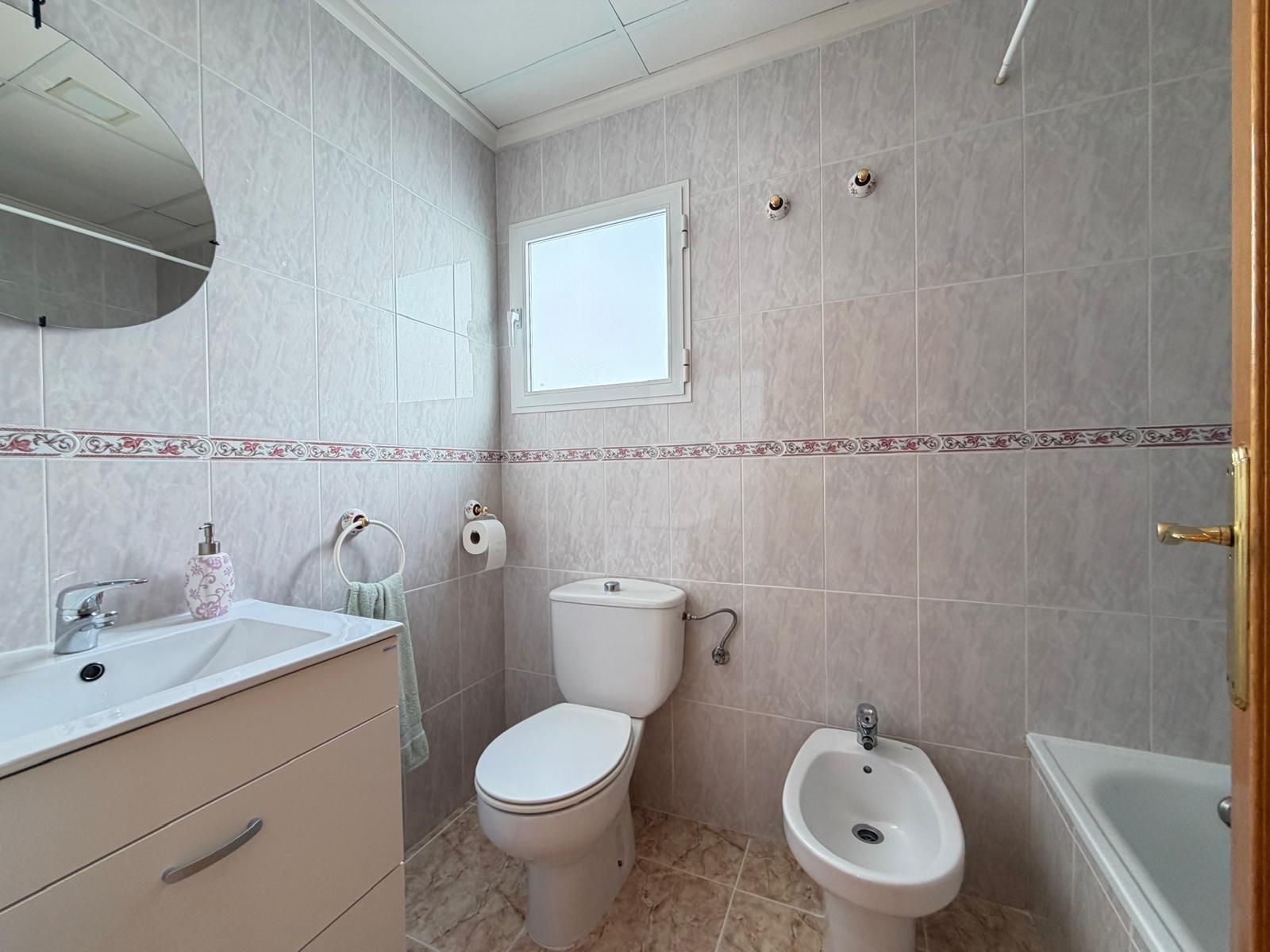 Kattohuoneisto Torrevieja, Alicante, Espanja 2 makuuhuonetta, 72 m2 No. 165889