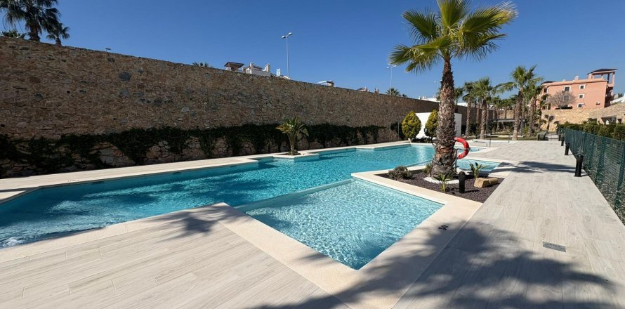 Apartment à Villamartin, Alicante, Espagne 2 chambres, 84 m2 No. 165888