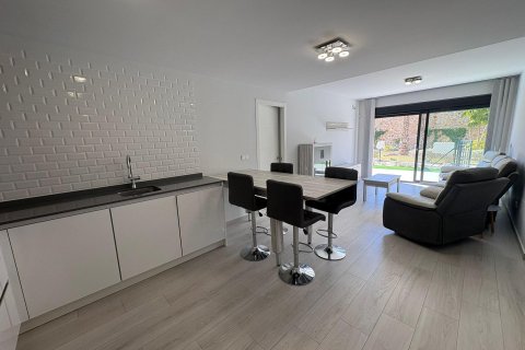 Apartment à vendre à Villamartin, Alicante, Espagne, 2 chambres, 84 m2 No. 165888 - photo 10