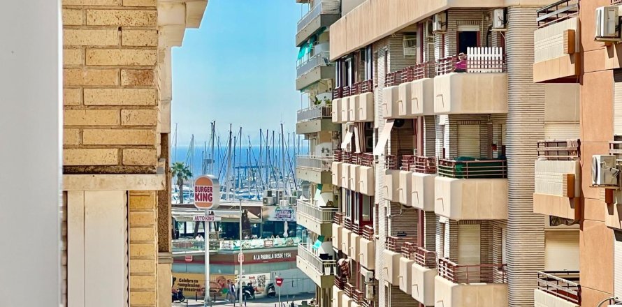 Appartamento a Santa Pola, Alicante, Spagna 1 camera da letto, 90 mq. N° 165890