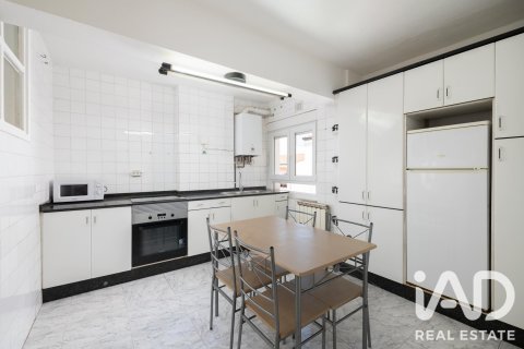 Lägenhet till salu i Gijon, Asturias, Spanien 2 sovrum, 79 kvm. Nr. 194416 - foto 9