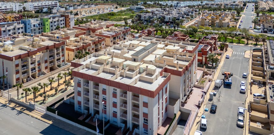 Apartment à Alicante, Espagne 2 chambres,  No. 160677