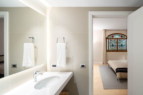 Lägenhet till salu i Barcelona, Spanien 3 sovrum, 187 kvm. Nr. 160776 - foto 28