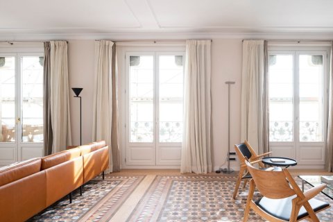 Lägenhet till salu i Barcelona, Spanien 3 sovrum, 187 kvm. Nr. 160776 - foto 7