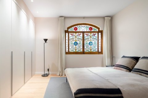 Lägenhet till salu i Barcelona, Spanien 3 sovrum, 187 kvm. Nr. 160776 - foto 22