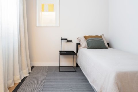 Lägenhet till salu i Barcelona, Spanien 3 sovrum, 187 kvm. Nr. 160776 - foto 24