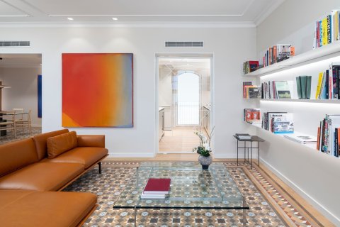 Lägenhet till salu i Barcelona, Spanien 3 sovrum, 187 kvm. Nr. 160776 - foto 2