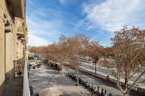 Wohnung in Barcelona, Spanien 3 Schlafzimmer, 188 m2 Nr. 160775