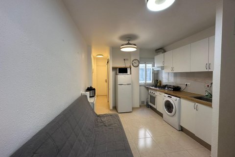 Huoneisto myytävänä Alicante, Espanja, 2 makuuhuonetta, 52 m2 No. 182979 - kuva 3