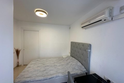 Huoneisto myytävänä Alicante, Espanja, 2 makuuhuonetta, 52 m2 No. 182979 - kuva 18