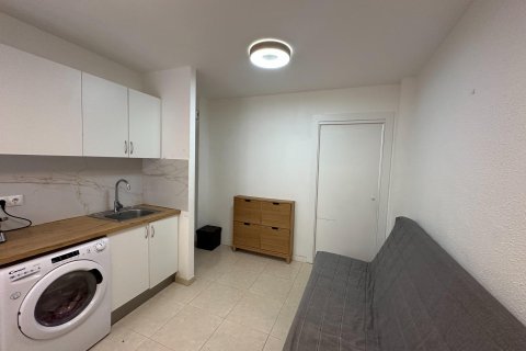 Huoneisto myytävänä Alicante, Espanja, 2 makuuhuonetta, 52 m2 No. 182979 - kuva 2