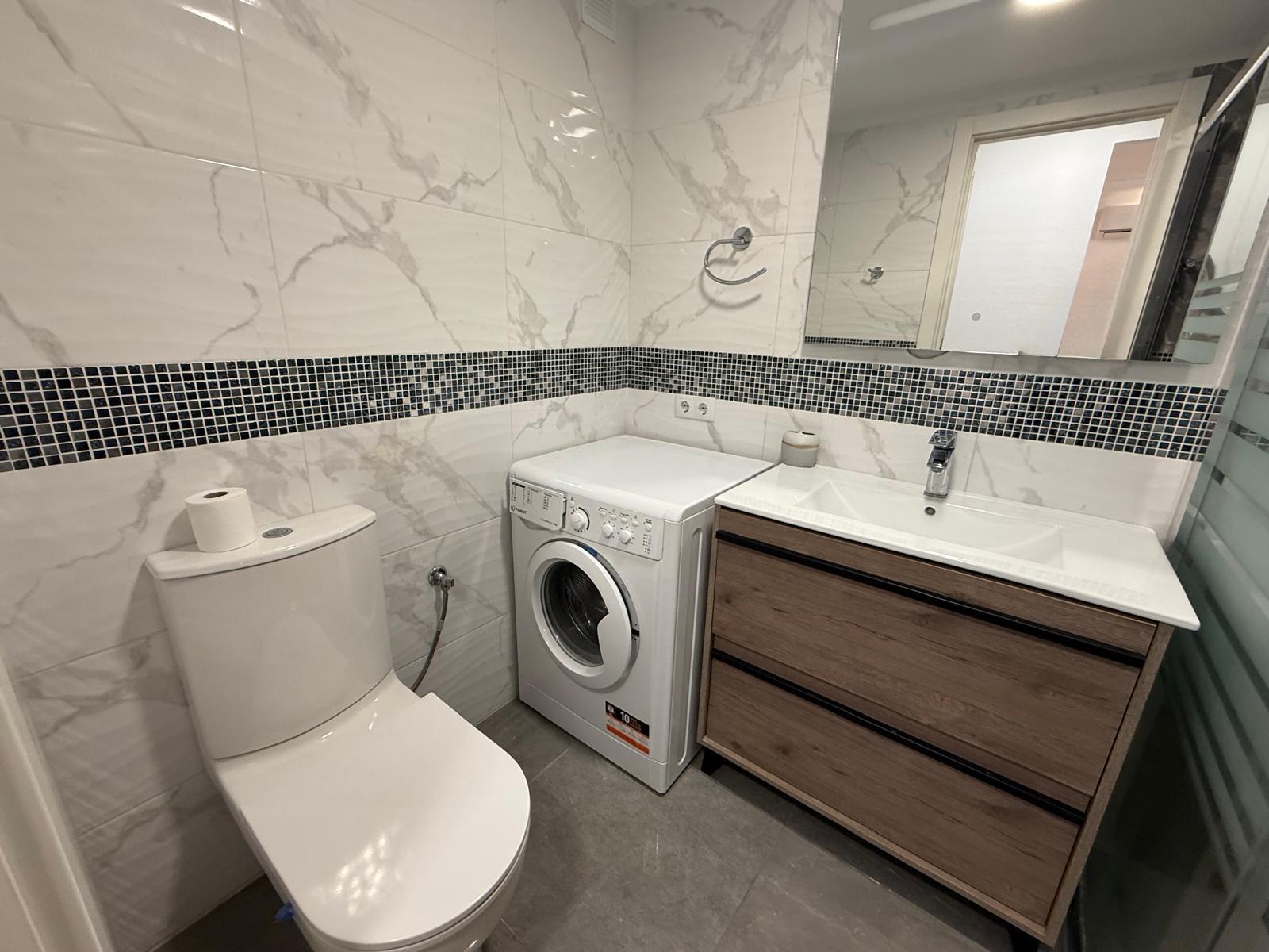 Appartamento a Torrevieja, Alicante, Spagna 2 camere da letto, 57 mq. N° 182975