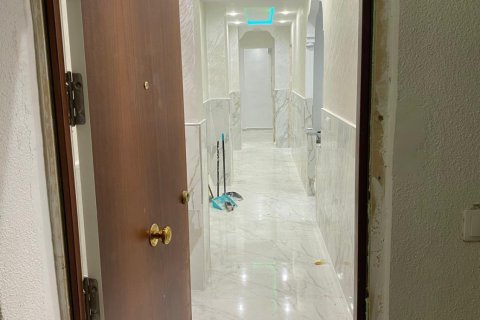 Huoneisto myytävänä Santa Pola, Alicante, Espanja, 4 makuuhuonetta, 168 m2 No. 137663 - kuva 3