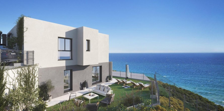 Villa en Vélez-Málaga, Málaga, España 4 dormitorios, 133 m2 No. 169880