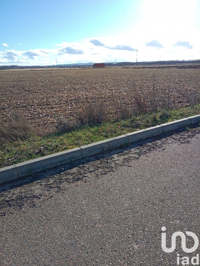 Land plot à Soto de la Vega, Leon, Espagne 6061 m2 No. 186042