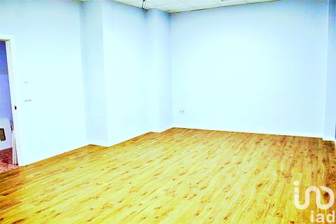 Gewerbeimmobilien zum Verkauf in Ibi, Alicante, Spanien 3 Schlafzimmer, 125 m2 Nr. 185943 - Foto 23