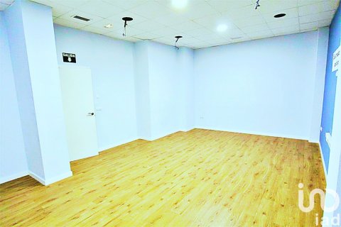Gewerbeimmobilien zum Verkauf in Ibi, Alicante, Spanien 3 Schlafzimmer, 125 m2 Nr. 185943 - Foto 24