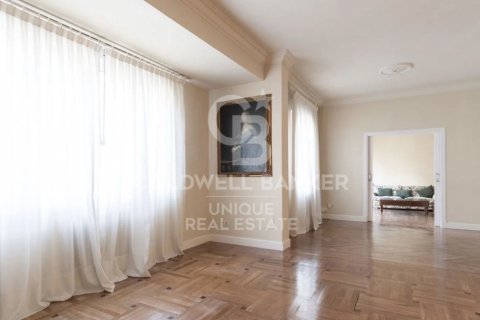 Apartment à vendre à Madrid, Espagne, 3 chambres, 220 m2 No. 179048 - photo 3
