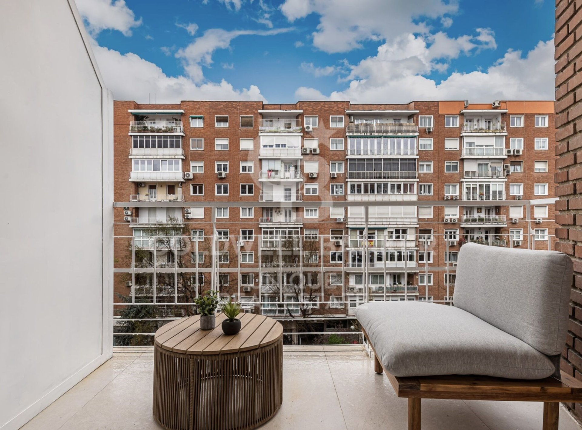Apartment in Madrid, Spain 3 bedrooms, 103 sq.m. No. 179049