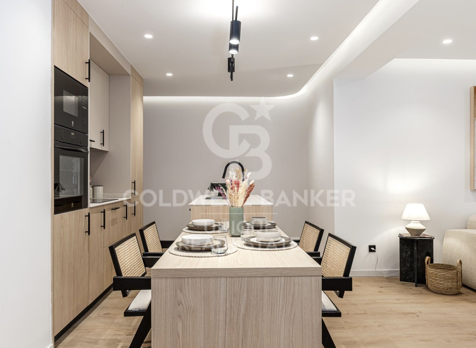 Apartment in Madrid, Spain 3 bedrooms, 103 sq.m. No. 179049