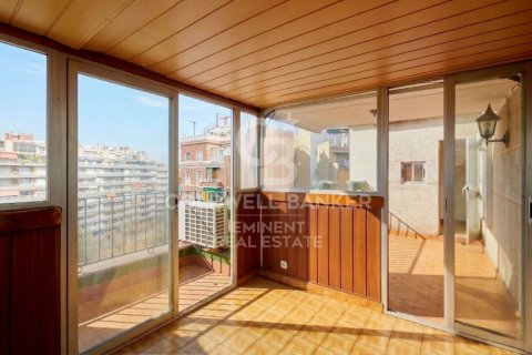 Penthouse à vendre à Barcelona, Espagne, 2 chambres, 64 m2 No. 179053 - photo 3