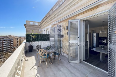 Penthouse à Barcelona, Espagne 1 chambre, 64 m2 No. 179052