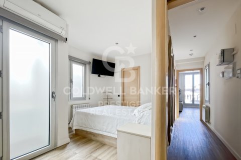 Penthouse à vendre à Barcelona, Espagne, 1 chambre, 64 m2 No. 179052 - photo 16