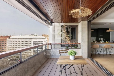 Huoneisto Madrid, Espanja 4 makuuhuonetta, 253 m2 No. 179051