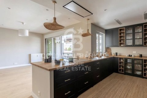 Apartament w Madrid, Hiszpania 4 sypialnie, 253 mkw. nr 179051 – zdjęcie 8