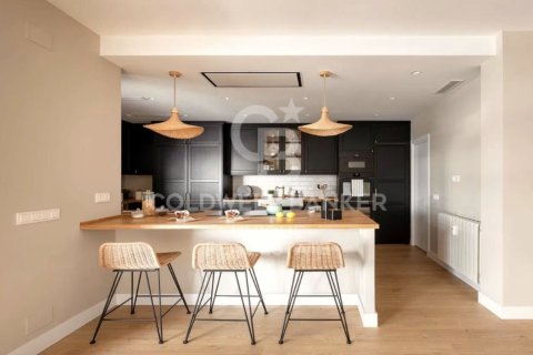 Apartament w Madrid, Hiszpania 4 sypialnie, 253 mkw. nr 179051 – zdjęcie 7
