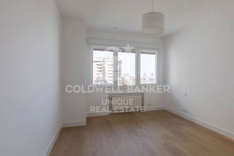 Apartament w Madrid, Hiszpania 4 sypialnie, 253 mkw. nr 179051 – zdjęcie 28