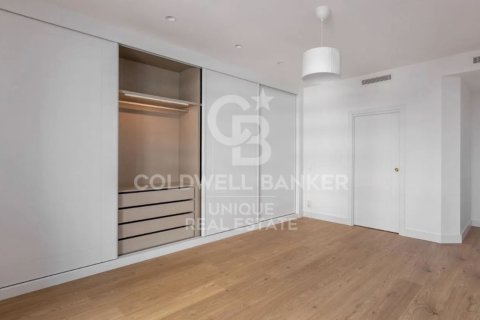 Apartament w Madrid, Hiszpania 4 sypialnie, 253 mkw. nr 179051 – zdjęcie 21