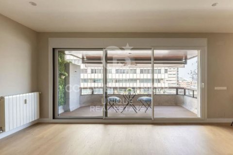 Apartament w Madrid, Hiszpania 4 sypialnie, 253 mkw. nr 179051 – zdjęcie 6