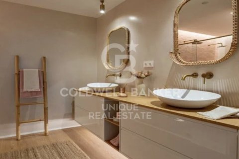 Apartament w Madrid, Hiszpania 4 sypialnie, 253 mkw. nr 179051 – zdjęcie 3
