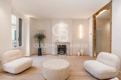 Apartamento en venta en Madrid, España 4 dormitorios, 162 m2 No. 156686 - foto 6