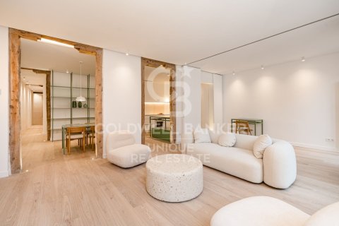 Apartamento en venta en Madrid, España 4 dormitorios, 162 m2 No. 156686 - foto 7