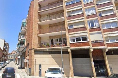 Apartamento en venta en Manresa, Barcelona, España 5 dormitorios, 104 m2 No. 191112 - foto 3