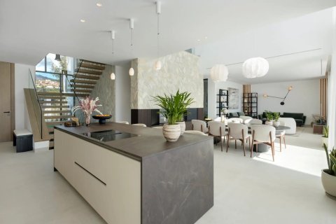 Willa w Benahavis, Malaga, Hiszpania 5 sypialni, 986 mkw. nr 161777 – zdjęcie 2