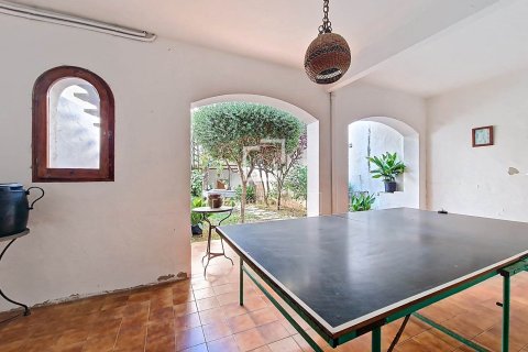 Villa for sale in Vilanova i la Geltru, Barcelona, Spain 8 bedrooms, 456 sq.m. No. 150371 - photo 13