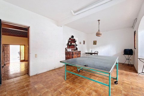 Villa for sale in Vilanova i la Geltru, Barcelona, Spain 8 bedrooms, 456 sq.m. No. 150371 - photo 12