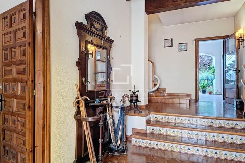 Villa for sale in Vilanova i la Geltru, Barcelona, Spain 8 bedrooms, 456 sq.m. No. 150371 - photo 6