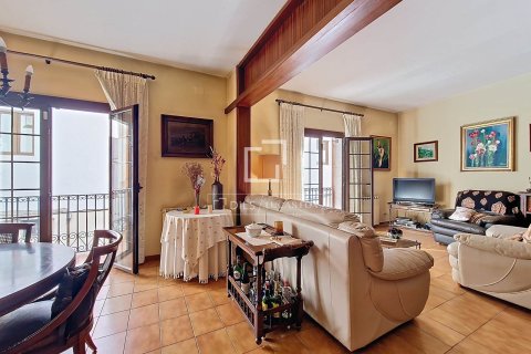 Villa for sale in Vilanova i la Geltru, Barcelona, Spain 8 bedrooms, 456 sq.m. No. 150371 - photo 22