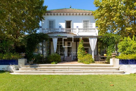 Villa for sale in Argentona, Barcelona, Spain 5 bedrooms, 354 sq.m. No. 150370 - photo 3
