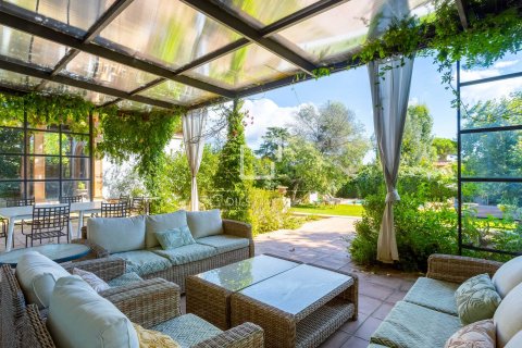 Villa for sale in Argentona, Barcelona, Spain 5 bedrooms, 354 sq.m. No. 150370 - photo 6