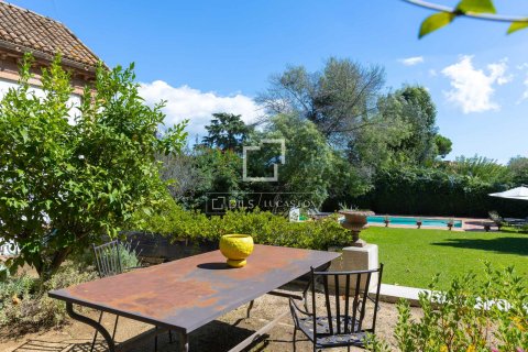 Villa for sale in Argentona, Barcelona, Spain 5 bedrooms, 354 sq.m. No. 150370 - photo 7