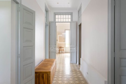 Villa for sale in Argentona, Barcelona, Spain 5 bedrooms, 354 sq.m. No. 150370 - photo 19