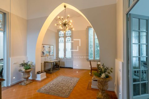 Villa for sale in Argentona, Barcelona, Spain 5 bedrooms, 354 sq.m. No. 150370 - photo 8