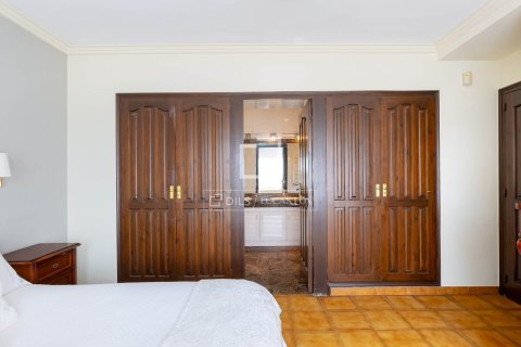 Villa for sale in Vilassar de Dalt, Barcelona, Spain 4 bedrooms, 252 sq.m. No. 150375 - photo 21